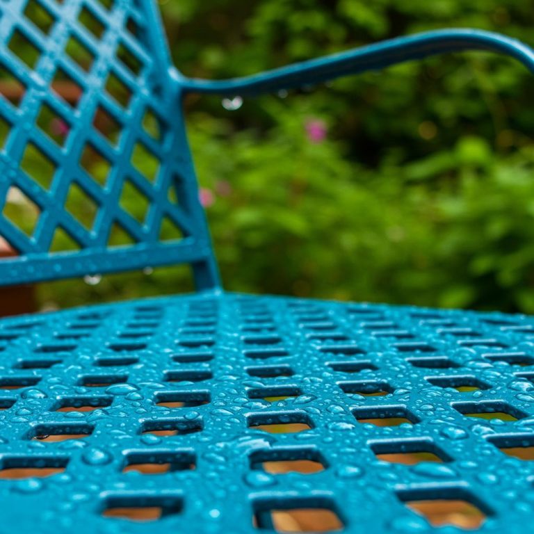 5 Best Spray Paints for Metal Outdoor Furniture in 2026 (Rust-Proof Guide)